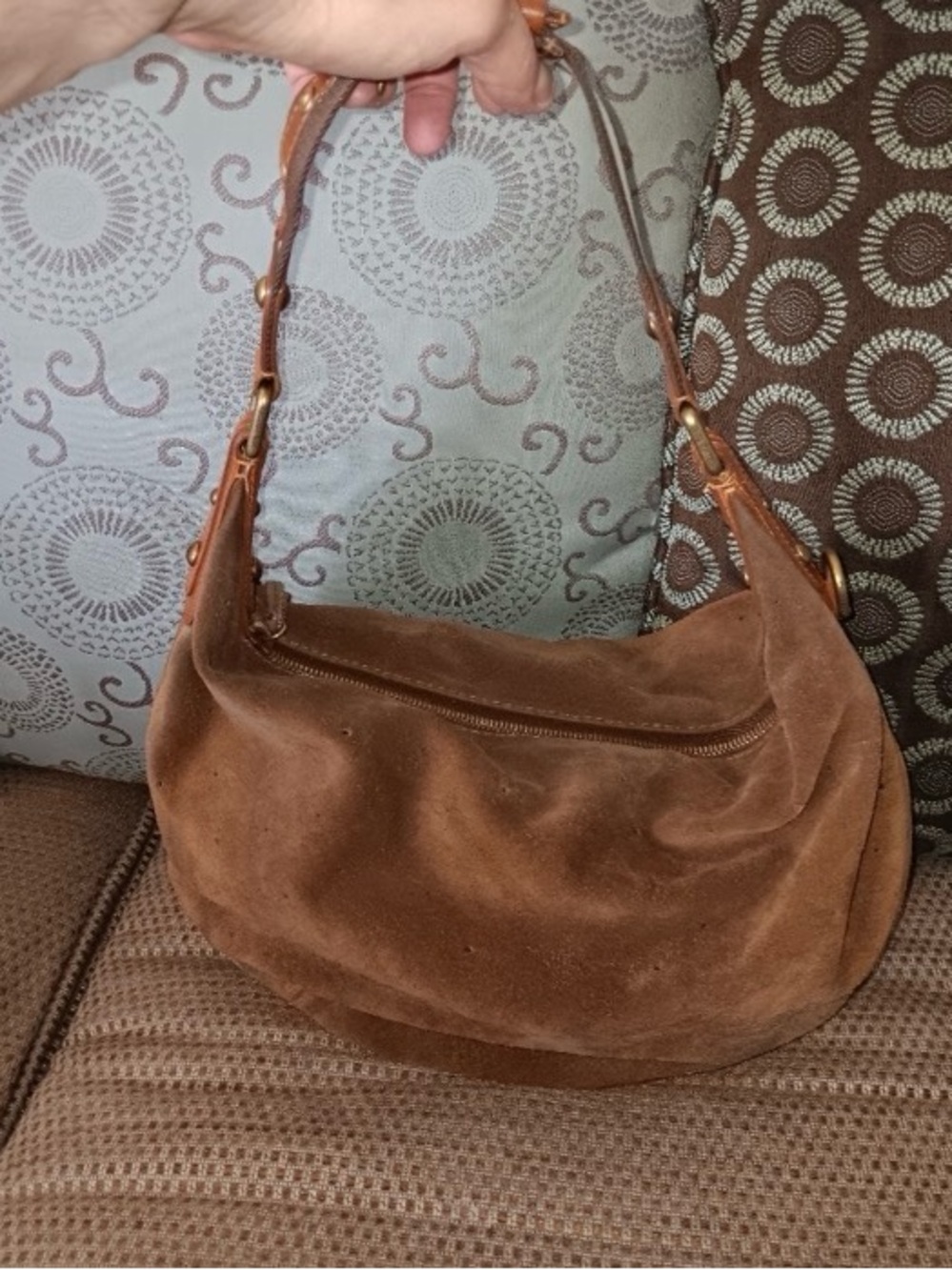 Louis Vuitton onatah GM Brown Suede Shoulder Bag with Leather Strap